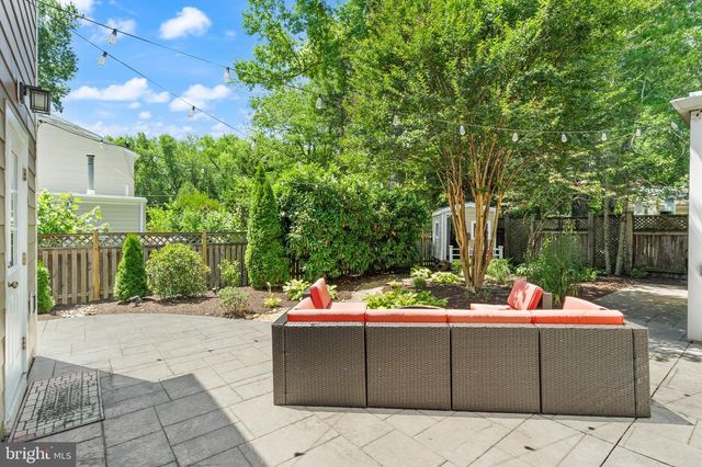 7868 MIDDAY LN, Alexandria, VA 22306