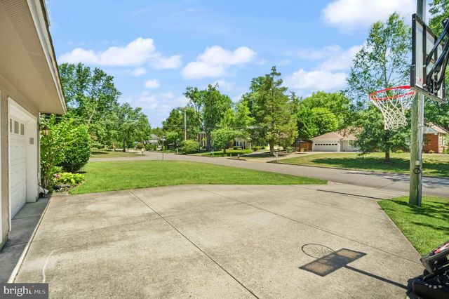7868 MIDDAY LN, Alexandria, VA 22306