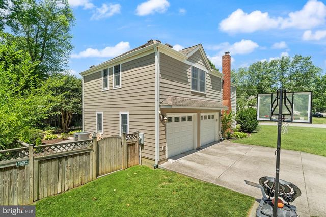 7868 MIDDAY LN, Alexandria, VA 22306