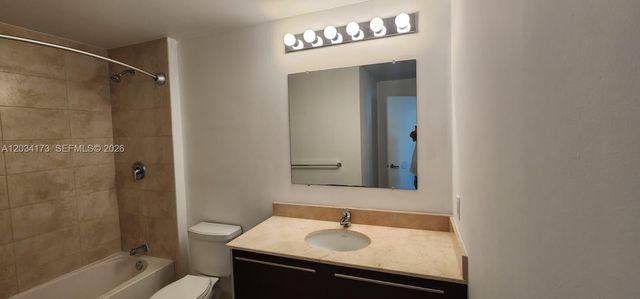 1900 N Bayshore Drive 3019, Miami, FL 33132