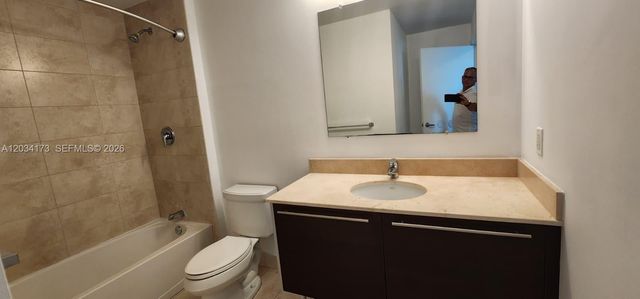 1900 N Bayshore Drive 3019, Miami, FL 33132