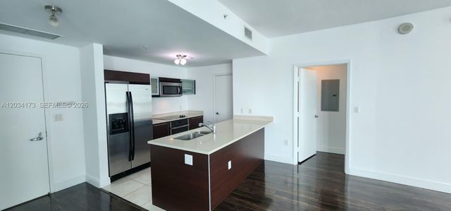 1900 N Bayshore Drive 3019, Miami, FL 33132