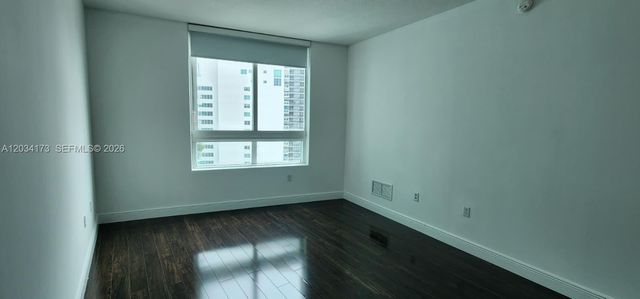 1900 N Bayshore Drive 3019, Miami, FL 33132