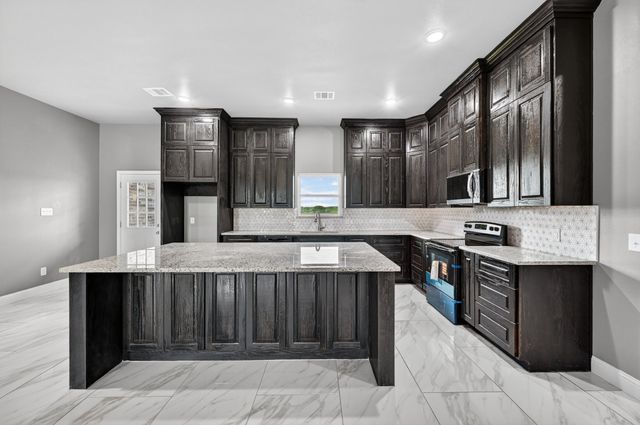 4510 County Road 307, Grandview, TX 76050