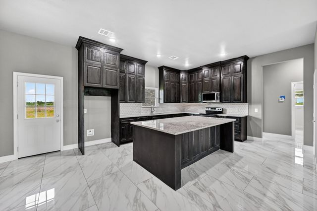 4510 County Road 307, Grandview, TX 76050