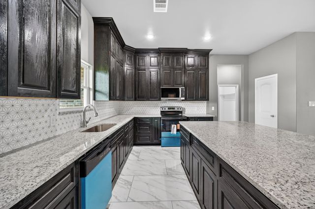 4510 County Road 307, Grandview, TX 76050
