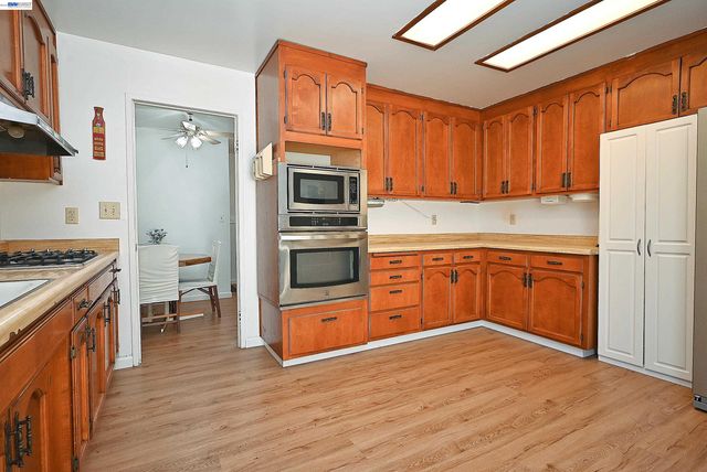 2082 Placer Drive, Castro Valley, CA 94578