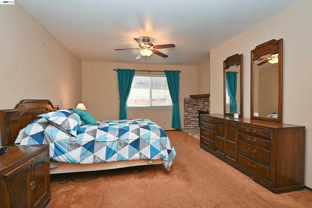 2082 Placer Drive, Castro Valley, CA 94578