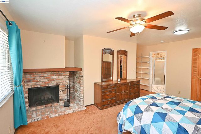 2082 Placer Drive, Castro Valley, CA 94578