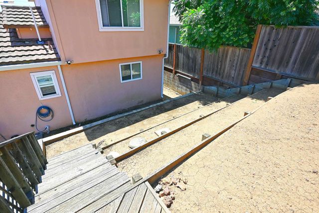 2082 Placer Drive, Castro Valley, CA 94578
