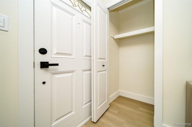 12253 Wheaton Drive, Sterling Heights, MI 48313