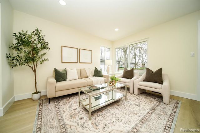 12253 Wheaton Drive, Sterling Heights, MI 48313