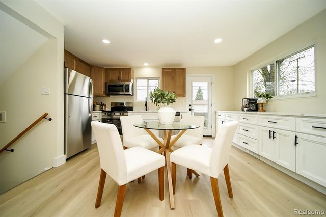 12253 Wheaton Drive, Sterling Heights, MI 48313