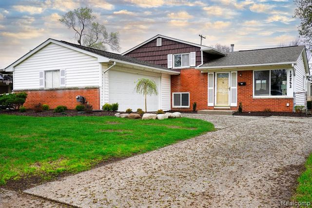 12253 Wheaton Drive, Sterling Heights, MI 48313