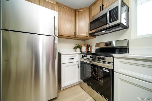 12253 Wheaton Drive, Sterling Heights, MI 48313