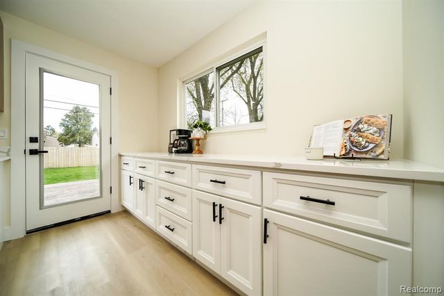 12253 Wheaton Drive, Sterling Heights, MI 48313