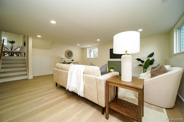 12253 Wheaton Drive, Sterling Heights, MI 48313