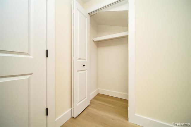 12253 Wheaton Drive, Sterling Heights, MI 48313