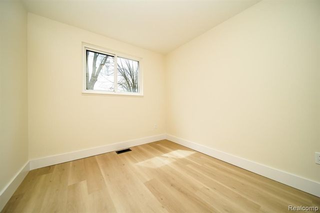 12253 Wheaton Drive, Sterling Heights, MI 48313