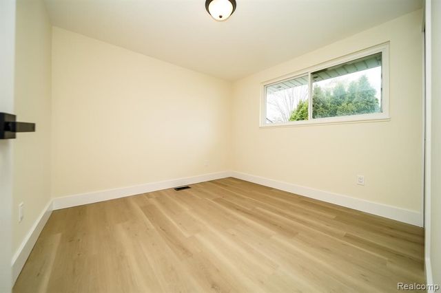 12253 Wheaton Drive, Sterling Heights, MI 48313