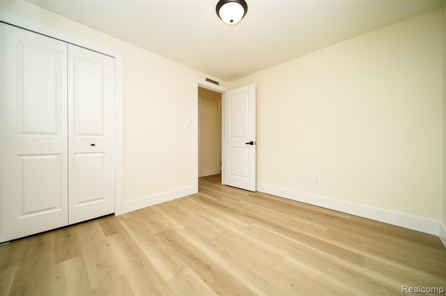 12253 Wheaton Drive, Sterling Heights, MI 48313