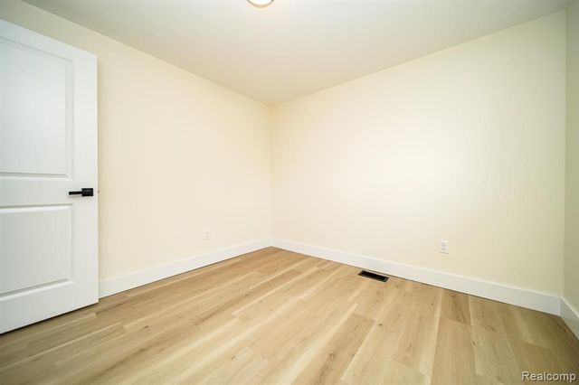 12253 Wheaton Drive, Sterling Heights, MI 48313