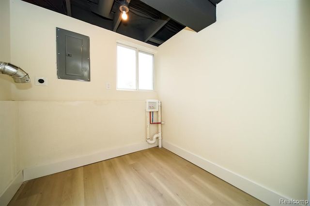 12253 Wheaton Drive, Sterling Heights, MI 48313