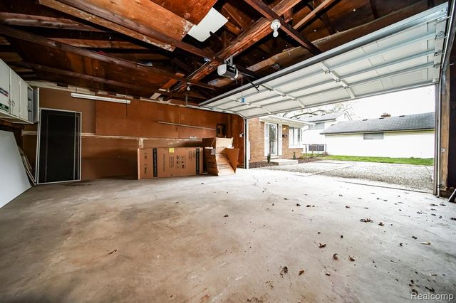 12253 Wheaton Drive, Sterling Heights, MI 48313