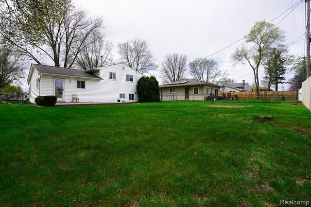 12253 Wheaton Drive, Sterling Heights, MI 48313