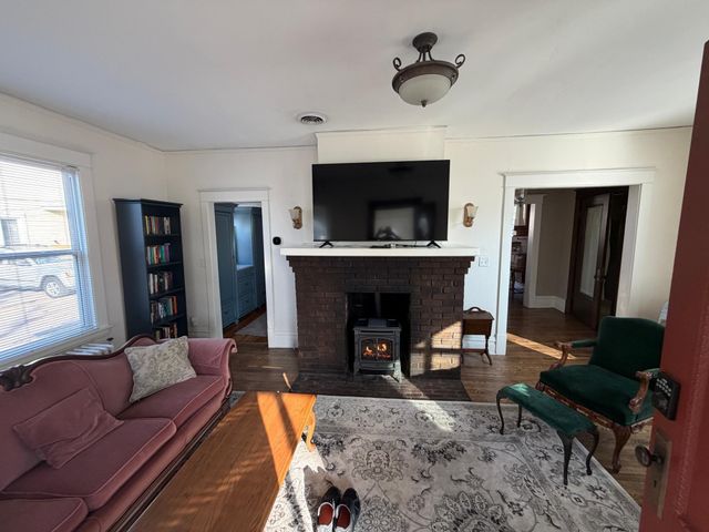 16 7th Avenue NE, Rochester, MN 55906