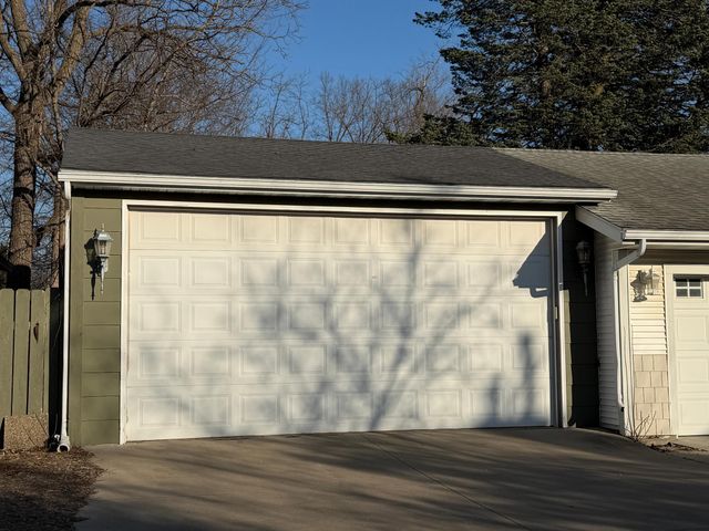 16 7th Avenue NE, Rochester, MN 55906