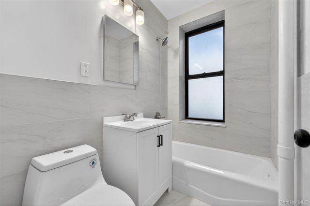 41-41 41st Street 3J, Sunnyside, NY 11104