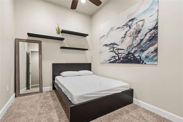 2940 Baltimore Avenue 1001, Kansas City, MO 64108