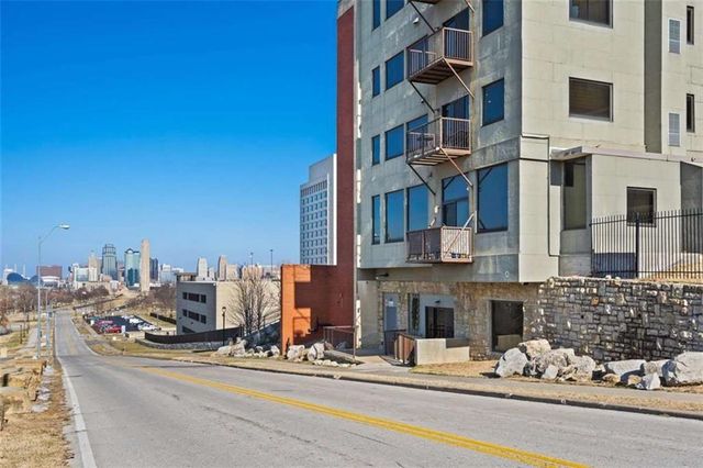 2940 Baltimore Avenue 1001, Kansas City, MO 64108