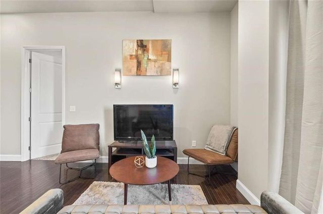 2940 Baltimore Avenue 1001, Kansas City, MO 64108