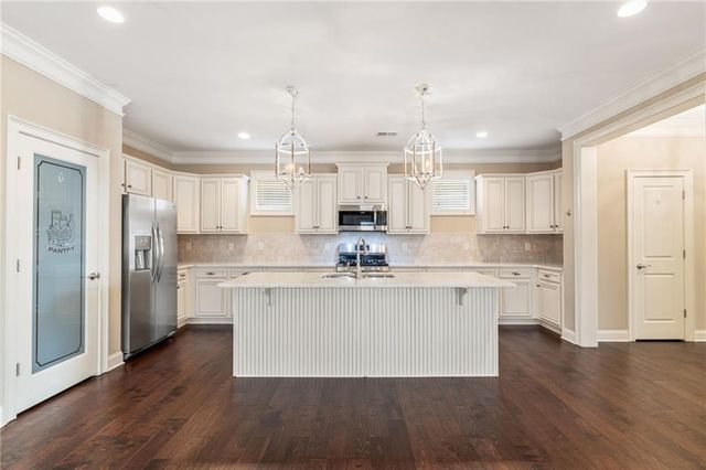 2443 Barrett Preserve Court SW, Marietta, GA 30064
