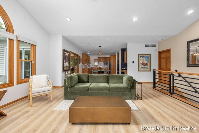 12189 White Pine Drive, Allendale, MI 49401