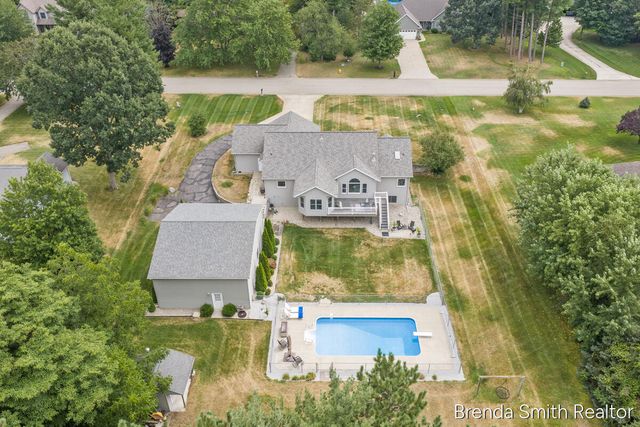 12189 White Pine Drive, Allendale, MI 49401