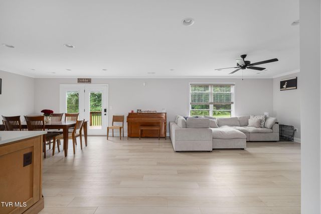 10 Serene Court, Jonesborough, TN 37659