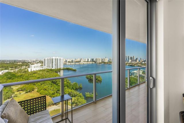 16385 Biscayne Blvd 2406, North Miami Beach, FL 33160