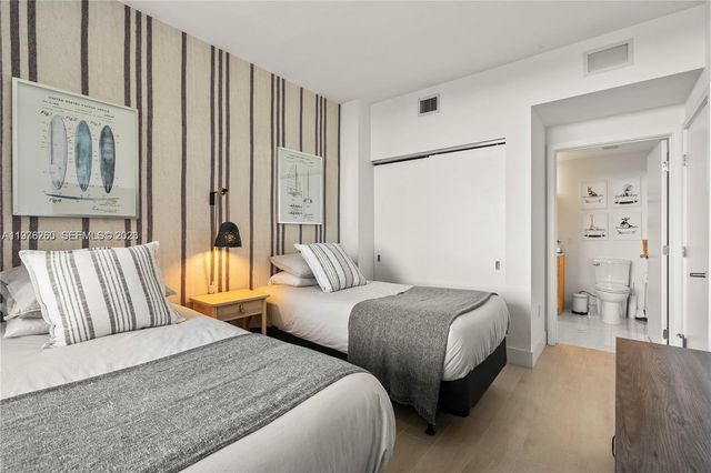 16385 Biscayne Blvd 2406, North Miami Beach, FL 33160