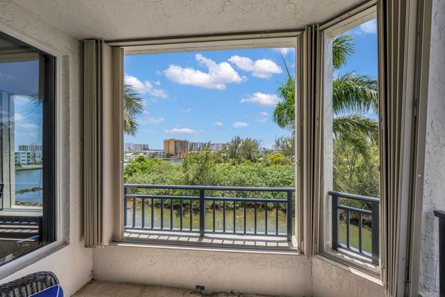 2880 NE 14th St Causeway 413, Pompano Beach, FL 33062