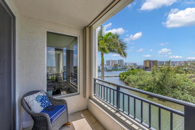 2880 NE 14th St Causeway 413, Pompano Beach, FL 33062