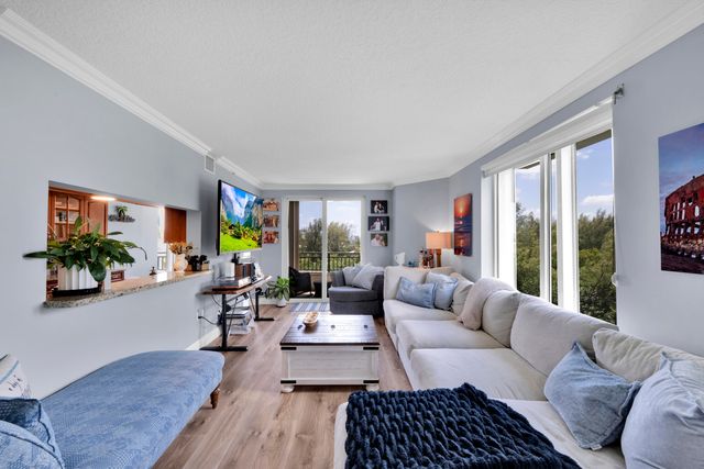 2880 NE 14th St Causeway 413, Pompano Beach, FL 33062