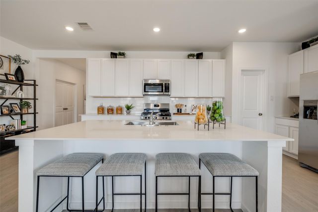 260 Orchard Cove, Snook, TX 77879