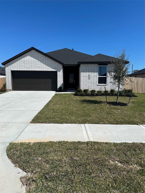 260 Orchard Cove, Snook, TX 77879