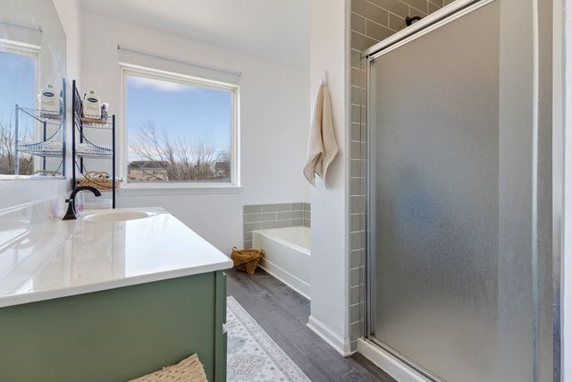 7 Elizabeth Court, Lake In The Hills, IL 60156