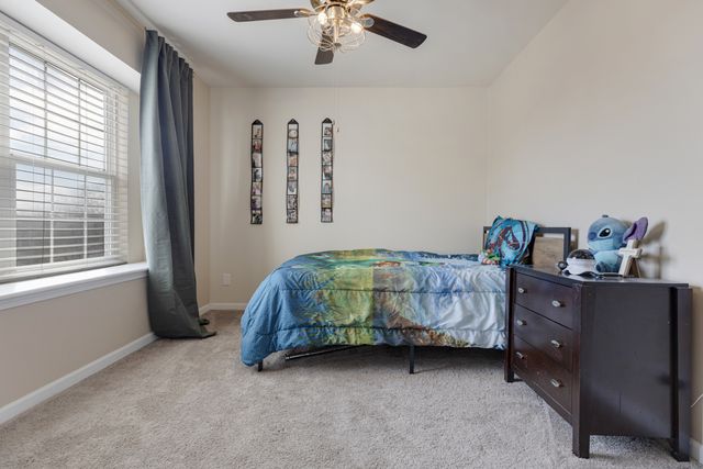 7 Elizabeth Court, Lake In The Hills, IL 60156