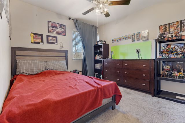 7 Elizabeth Court, Lake In The Hills, IL 60156