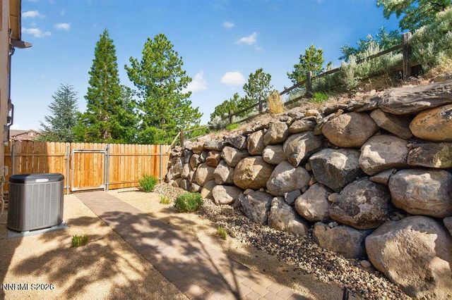 583 Echo Ridge Court, Reno, NV 89511